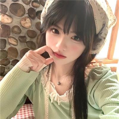蕾丝炸弹